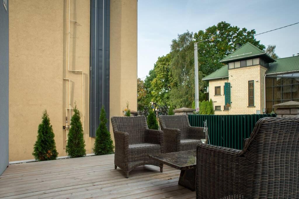 Luxurious Oak Park Apartment By Polo Apartments Каунас Экстерьер фото